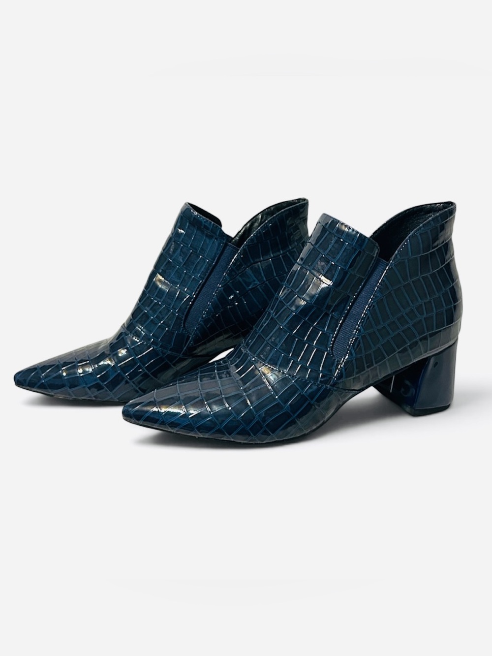 YDN Women's Croc-Embossed Navy Pointed Toe Ankle Booties 7
